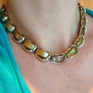 Vintage gold metal choker. Two toned, and adjustable